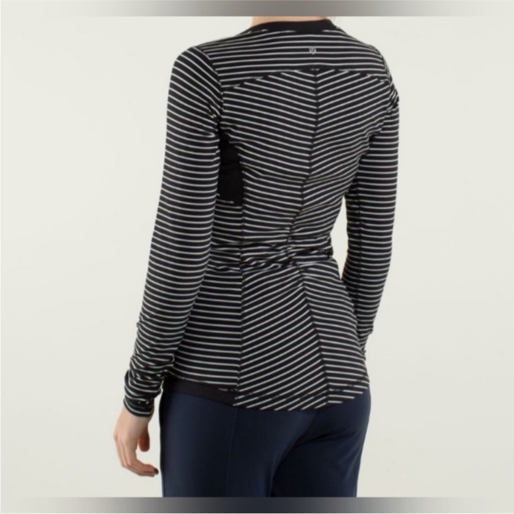 lululemon athletica Black and White Striped Long Sleeve Base Runner Tee - Picture 3 of 13